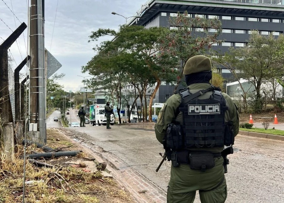 OFENSIVA ANTIDROGA CONTINÚA MIENTRAS “COCO” PERMANECE FUGITIVO EN CLANDESTINIDAD