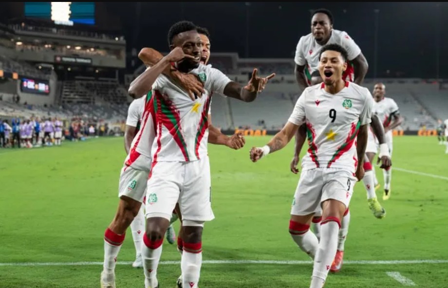 PROBLEMAS LEGALES DE SURINAM PODRÍAN BENEFICIAR A BOLIVIA EN EL REPECHAJE MUNDIALISTA