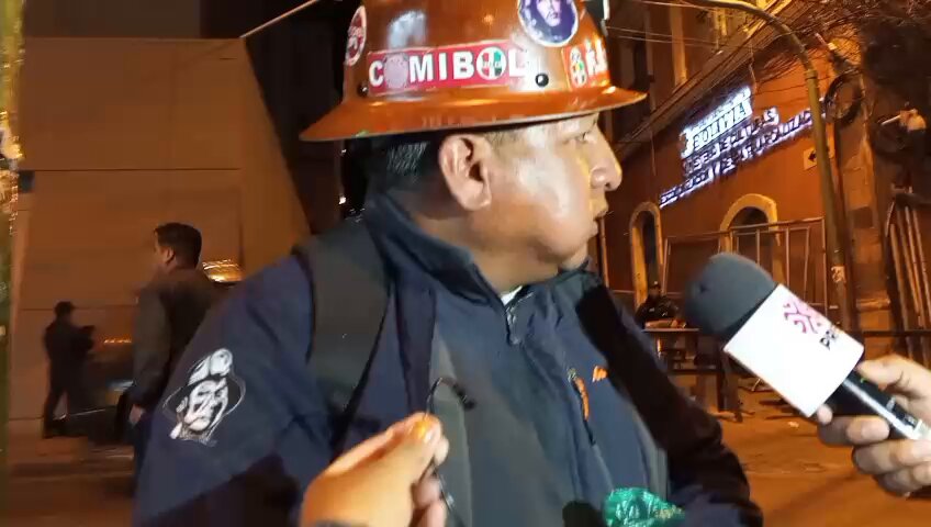 AUSENCIA DE PAZ EN REUNIÓN PROVOCA INDIGNACIÓN SINDICAL