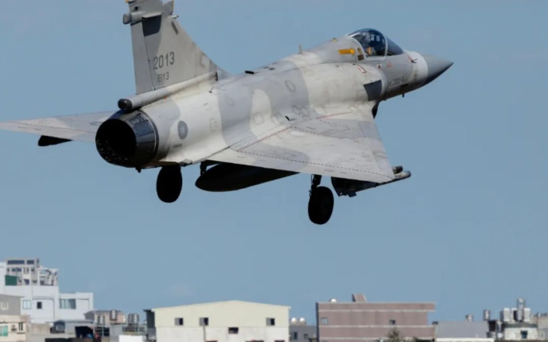 CHINA REALIZA MANIOBRAS MILITARES INTENSIVAS TRAS VENTA DE ARMAS A TAIWÁN