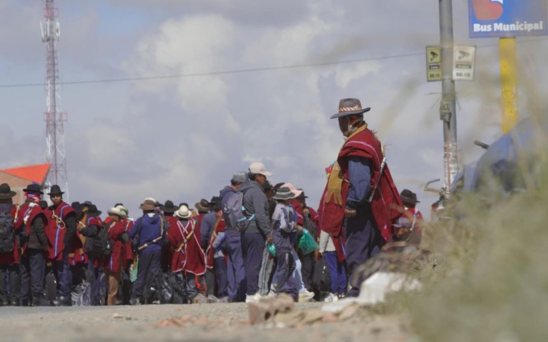 COB EXIGE ABROGACIÓN TOTAL DEL DS Y BLOQUEOS SE MULTIPLICAN EN CARRETERAS DE BOLIVIA