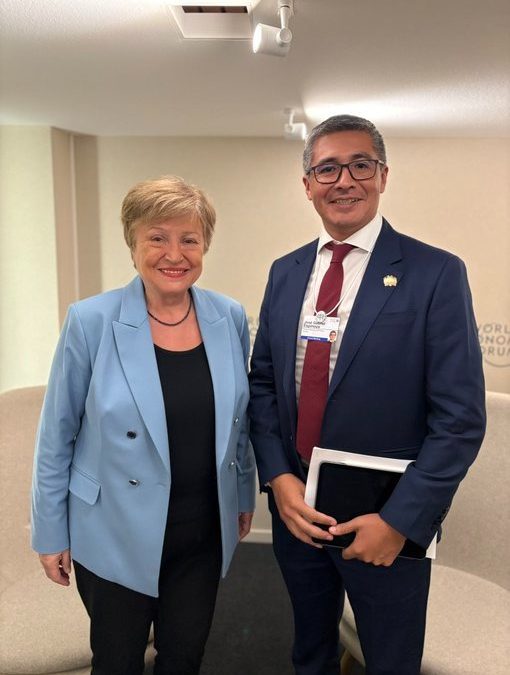 BOLIVIA EN DAVOS SE ACERCA AL FMI