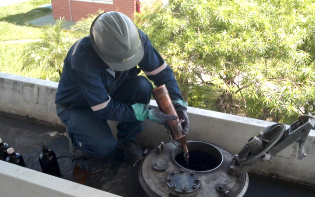 MINISTRO RECONOCE QUE ADITIVOS EN GASOLINA NO PUEDEN USARSE POR TIEMPO INDEFINIDO