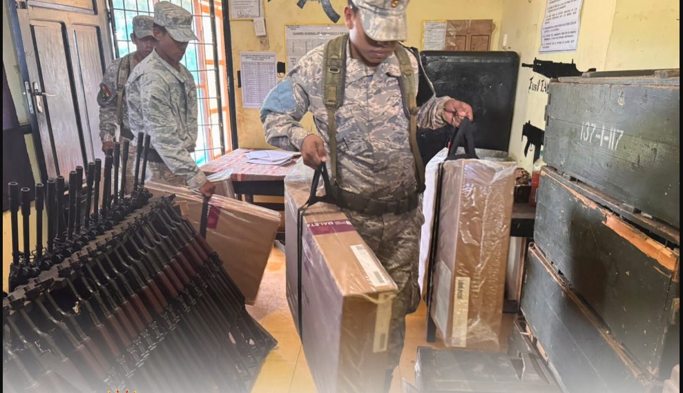 MATERIAL ELECTORAL ES DESPLEGADO CON CONTROL MILITAR HACIA ZONAS AISLADAS DEL BENI