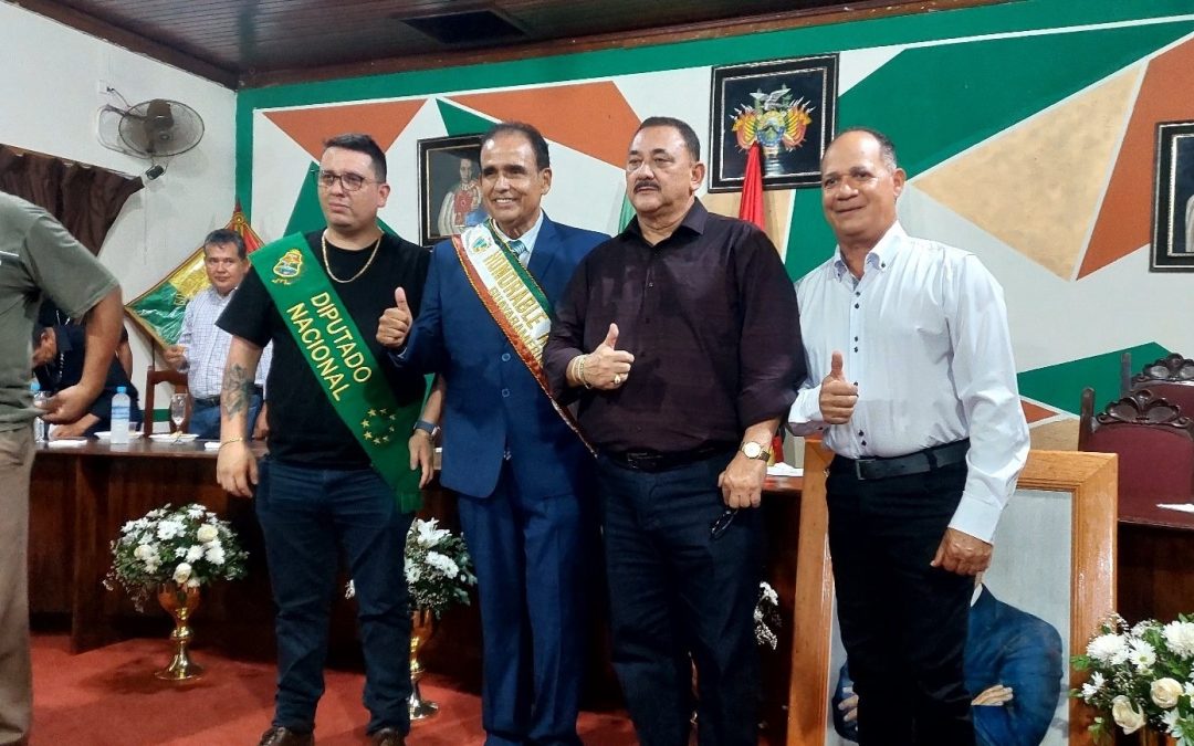 VARGAS RETORNA A LA ALCALDÍA Y FIJA GESTIÓN CON CONTROL POLÍTICO Y RECURSOS EXTERNOS