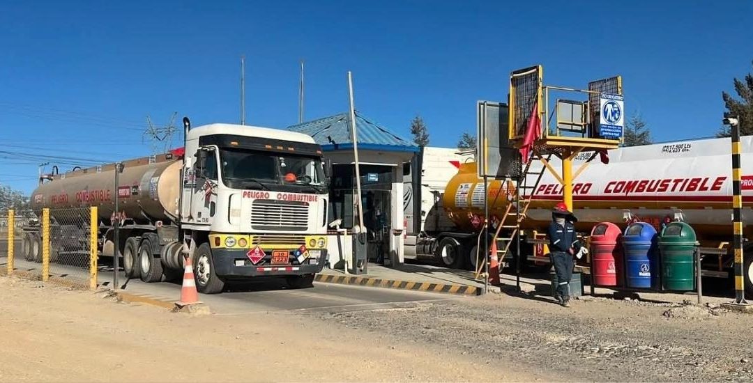 GOBIERNO RENUNCIA A COBRAR IMPUESTOS PARA ABRIR NEGOCIO DE COMBUSTIBLES AL SECTOR PRIVADO