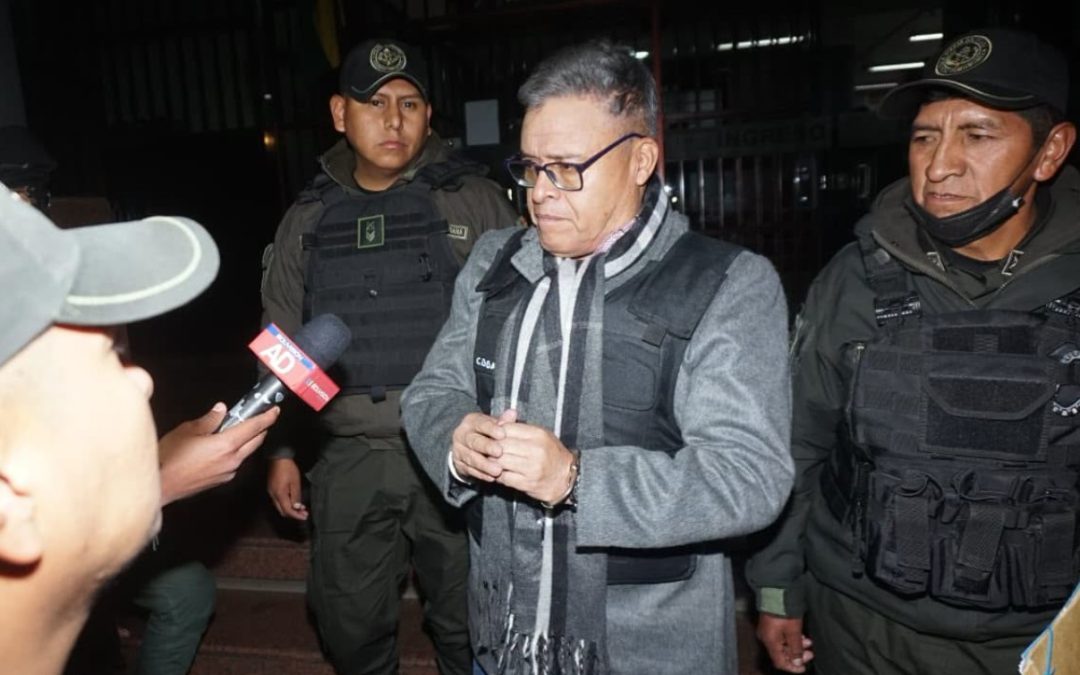 ZÚÑIGA LOGRA LA DETENCIÓN DOMICILIARIA