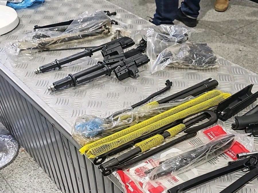 FALTA DE ALERTA ADUANERA FACILITÓ ENTRADA DE CUATRO FUSILES DE ASALTO A BOLIVIA