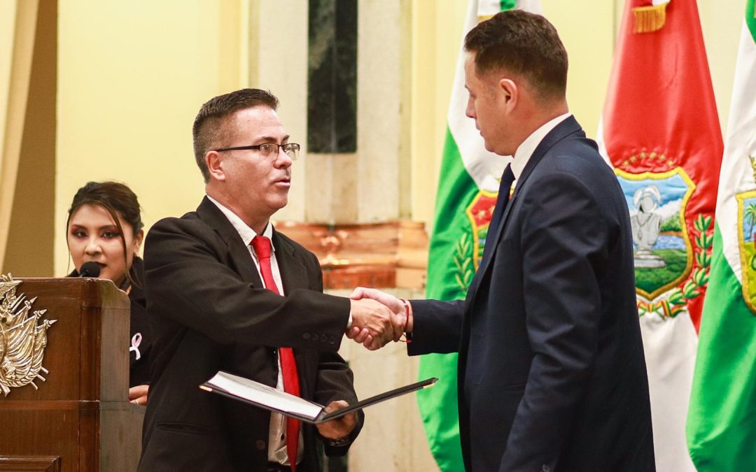 LARA POSESIONA A URIOSTE Y LE DA 90 DÍAS PARA “LIMPIAR” CORRUPCIÓN