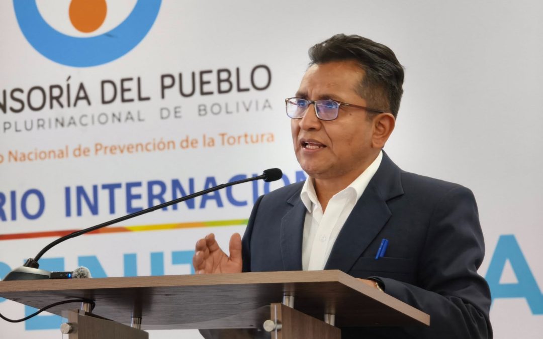 DEFENSORÍA MARCA DISTANCIA DE RODRIGO PAZ Y REIVINDICA SU AUTONOMÍA
